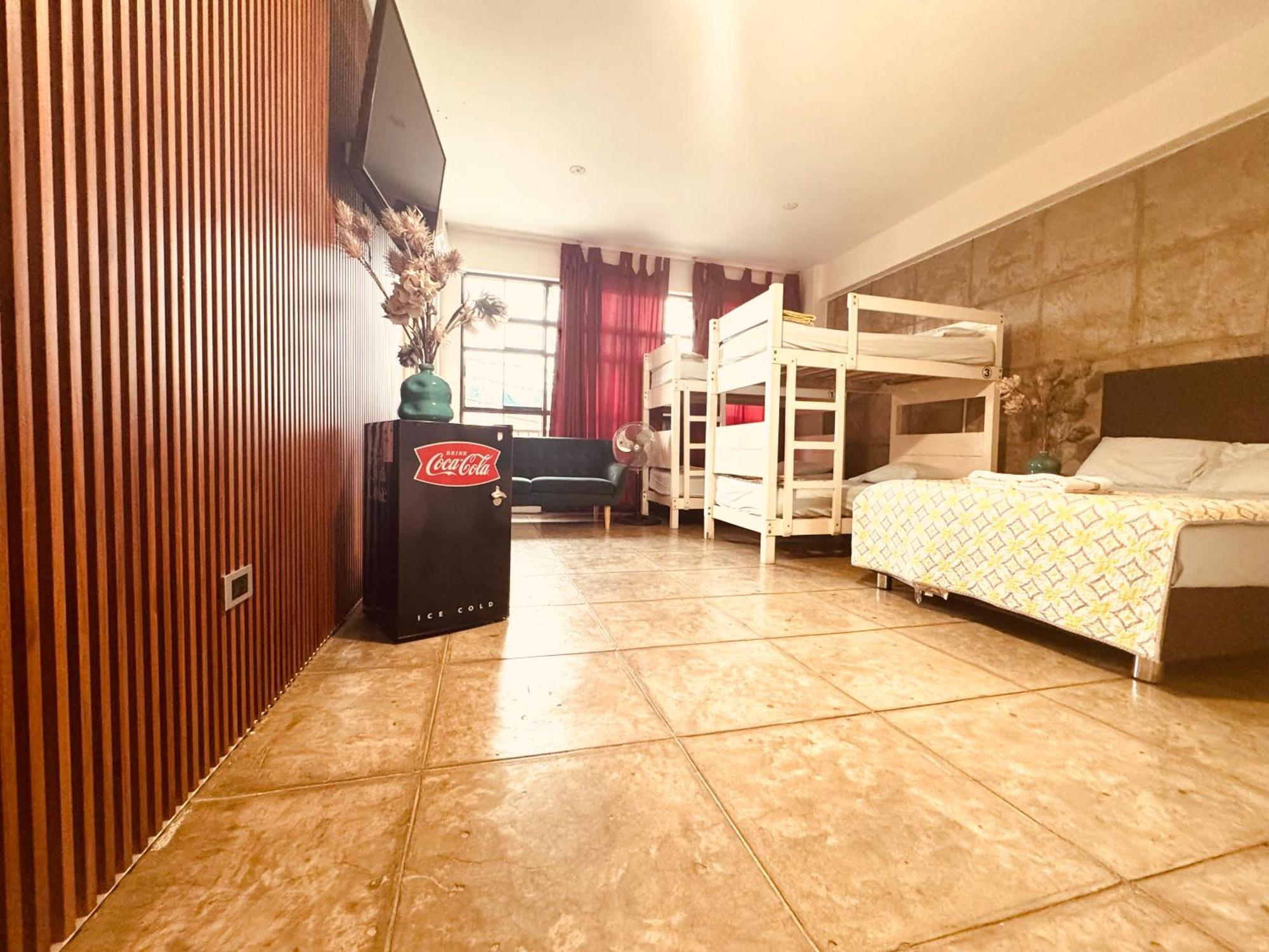 Ica Adventures II Hostel Luaran gambar